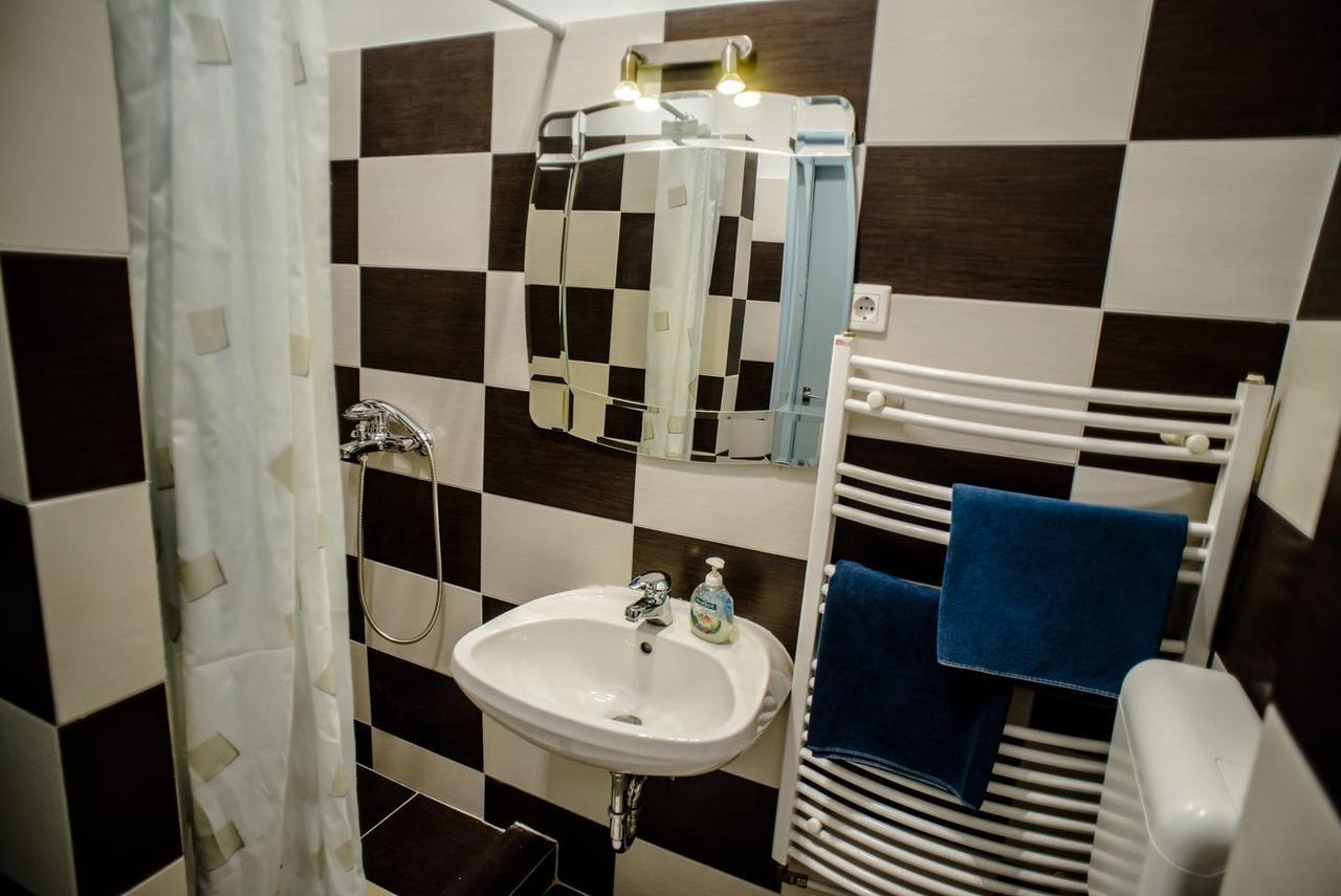 Central New Home With 3 Bedrooms, A/C And Balcony Budapest Luaran gambar