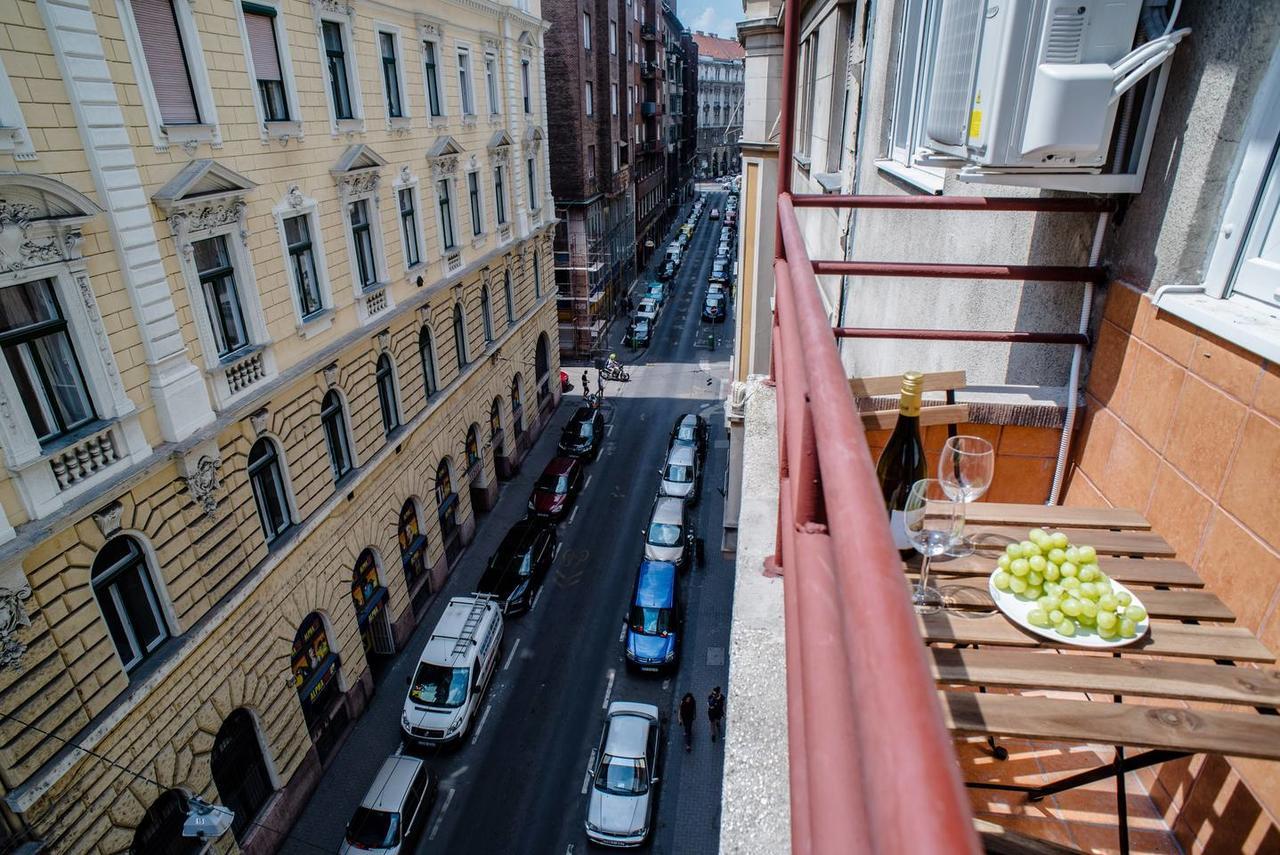 Central New Home With 3 Bedrooms, A/C And Balcony Budapest Luaran gambar